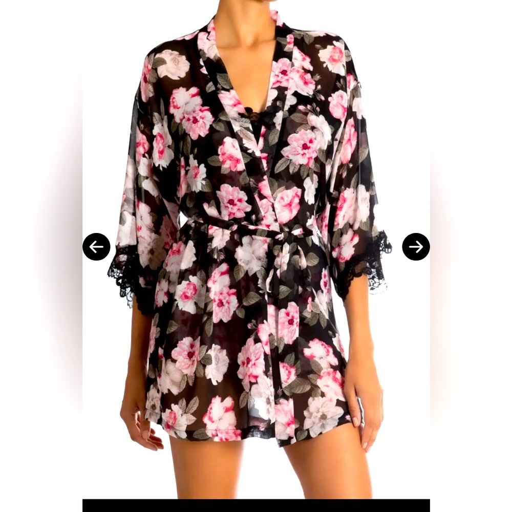 JONQUIL In Bloom intimates Lace Trim Floral Wrap robe/Kimono.